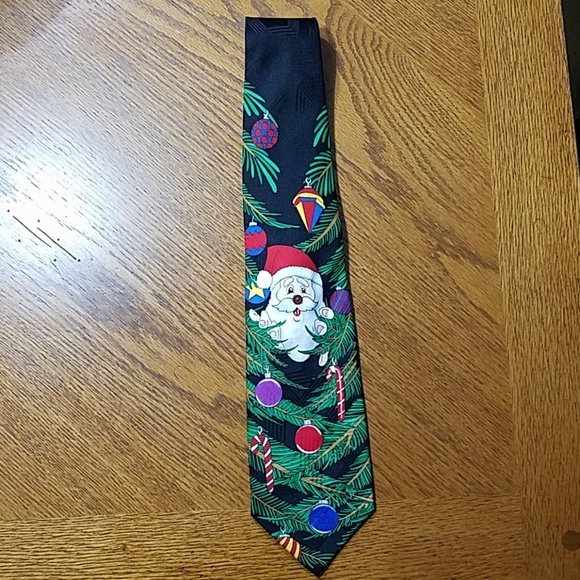 Santa Claus Tie - Picture 2 of 4
